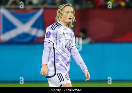 Lovanio, Belgio. 1 dicembre 2023. La scozzese Erin Cuthbert (22) raffigurata durante una partita tra la nazionale femminile belga, chiamata Red Flames e la nazionale femminile scozzese, partita 5/6 nella UEFA Women's Nations League 2023-24, venerdì 01 dicembre 2023 a Lovanio, in Belgio. FOTO: SEVIL OKTEM | Credit: Sportpix/Alamy Live News Foto Stock