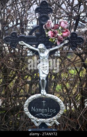 Il Cimitero dei senza nome è un cimitero per i senzatetto nell'undicesimo distretto di Vienna, Simmering. Si trova nel distretto di Albern vicino all'Albern Foto Stock