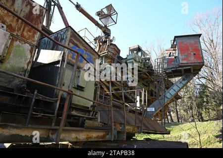 Ex miniera opencast di Oberdorf (lignite) con uno storico percorso escursionistico minerario a Bärnbach Foto Stock