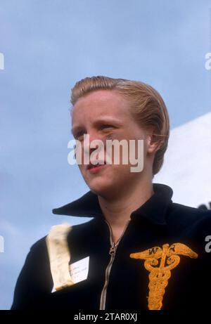 DAYTONA BEACH, Florida - 8 APRILE: La nuotatrice americana Mary Jane Sears si presenta durante il National Outdoor Meet dell'8 aprile 1956 a Daytona Beach, Florida. (Foto di Hy Peskin) *** didascalia locale *** Mary Jane Sears Foto Stock