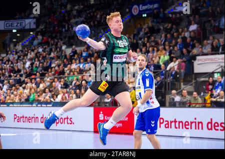 Stoccarda, Deutschland. 2 dicembre 2023. Jonathan Edvardsson (TSV Hannover-Burgdorf, #26)/TVB Stoccarda - Hannover Burgdorf, Sport, Handball, 2023/2024, Liqui Moly Handball Bundesliga, 02.12.2023, Stoccarda (Porsche Arena), DEU foto: Eibner/Sandy Dinkelacker Credit: dpa/Alamy Live News Foto Stock