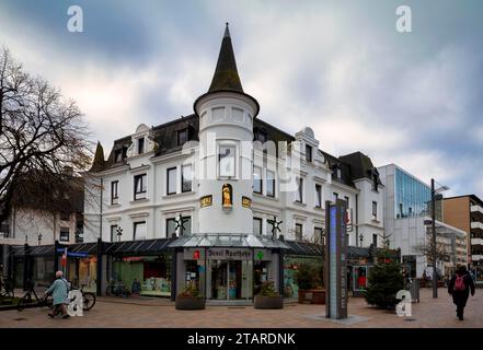 Farmacia dell'isola, esposizione di maree, riflusso, zona pedonale, Friedrichstrasse, Westerland, isola di Sylt, Frisia settentrionale Foto Stock