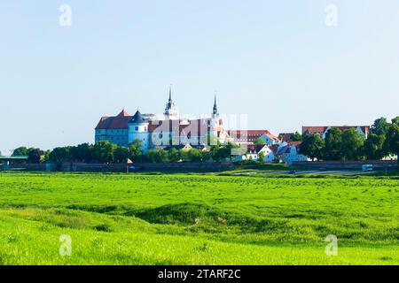 Torgau City silhouette vista da est Foto Stock