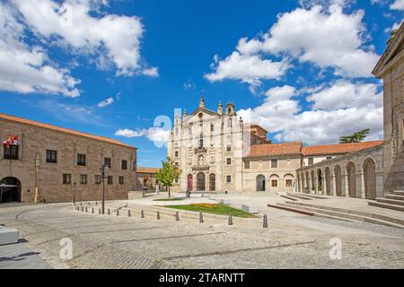 La chiesa di Santa Teresa in Plaza de la Santa Teresa nella città spagnola di Avila Foto Stock