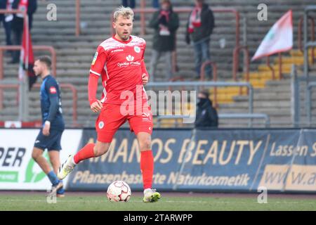 Oberhausen, Deutschland. 2 dicembre 2023. Oberhausen, Deutschland 02. Dezember 2023: Regionalliga West - 2023/2024 - RW Oberhausen vs. SC Wiedenbrück IM Bild: Tim Stappmann (RW Oberhausen) credito: dpa/Alamy Live News Foto Stock