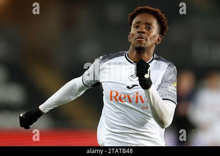 Swansea, Regno Unito. 2 dicembre 2023. Jamal Lowe di Swansea City in azione. Partita di campionato EFL Skybet, Swansea City contro Huddersfield Town allo Stadio Swansea.com di Swansea, Galles, sabato 2 dicembre 2023. Questa immagine può essere utilizzata solo per scopi editoriali. Solo per uso editoriale, foto di Andrew Orchard/Andrew Orchard fotografia sportiva/Alamy Live news credito: Andrew Orchard fotografia sportiva/Alamy Live News Foto Stock