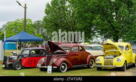 Marchwood Park, Motueka, Tasman District, Aotearoa / nuova Zelanda – 2 dicembre 2023: Auto d'epoca e hotrods in mostra al Motueka A and P. Foto Stock