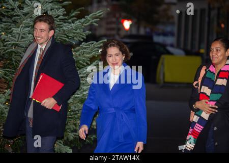 Londra, Inghilterra, Regno Unito. 3 dicembre 2023. Il Segretario di Stato per la salute e l'assistenza sociale VICTORIA ATKINS è visto fuori BBCasshe appare su SundayWithLaura Kuenssberg. (Immagine di credito: © Tayfun salci/ZUMA Press Wire) SOLO USO EDITORIALE! Non per USO commerciale! Foto Stock