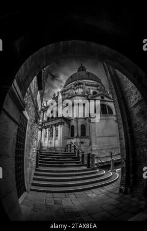 Basilica di Santa Maria della salute, Punta della Dogana, Venezia, Italia. Foto Stock