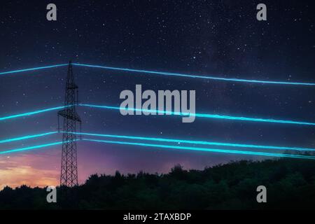 Torre di trasmissione elettrica con fili luminosi sullo sfondo del cielo stellato. Pilone elettrico ad alta tensione. Concetto di energia. Foto Stock