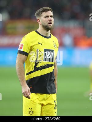 Leverkusen, Deutschland. 3 dicembre 2023. Niclas Fuellkrug (BVB), Leverkusen, Deutschland, 03.12.2023, 1. Bundesliga, 13. Spieltag, Bayer 04 Leverkusen - Borussia Dortmund. LE NORMATIVE DFL VIETANO L'USO DI FOTOGRAFIE COME SEQUENZE DI IMMAGINI E/O QUASI-VIDEO credito: Juergen Schwarz/Alamy Live News Foto Stock