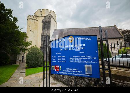 Vedute intorno al mercato gallese della città di Cowbridge nella vale of Glamorgan, Galles, Regno Unito Foto Stock