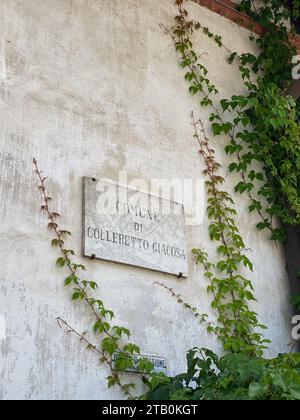 Ivrea, Italia - 20 agosto 2023 Colleretto Giacosa, casa di Giuseppe Giacossa, A, Piemonte, Italia Foto Stock