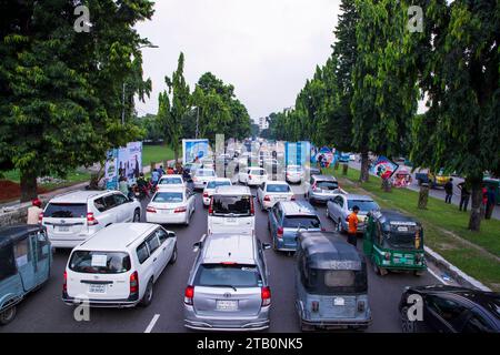 7 ottobre 2023, Dhaka- Bangladesh: Segnale stradale Jam su Bijoy Sarani Road nella capitale Dhaka Foto Stock