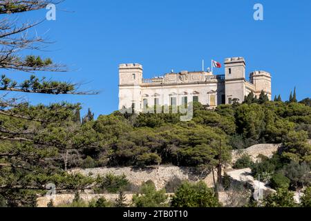 Castello di Verdala a Malta con vista su Buskett Foto Stock