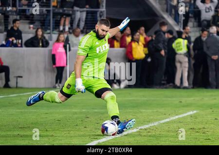 Il portiere del LAFC Maxime Crépeau (16) durante il match finale della MLS Western Conference contro gli Houston Dynamo, sabato 2 dicembre 2023, al BMO S. Foto Stock