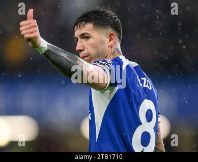 Londra, Regno Unito. 3 dic 2023 - Chelsea contro Brighton & Hove Albion - Premier League - Stamford Bridge. Enzo Fernandez del Chelsea durante la partita contro Brighton. Credito immagine: Mark Pain / Alamy Live News Foto Stock