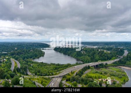 Veduta aerea di Olympia, Washington a giugno Foto Stock