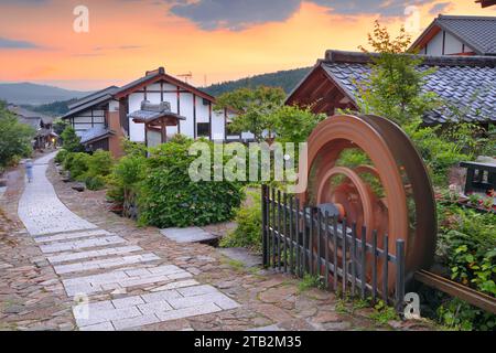 Magome, Giappone lungo la Nakasendo al crepuscolo. Foto Stock