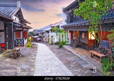 Magome, Giappone lungo la Nakasendo al crepuscolo. Foto Stock