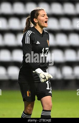 Tubize, Belgio. 4 dicembre 2023. Riet Maes nella foto, durante una partita di calcio amichevole tra le nazionali femminili sotto 23 squadre del Belgio, chiamata "Red Flames", e del Portogallo lunedì 4 dicembre 2023 a Tubize, in Belgio. Credito: Sportpix/Alamy Live News Foto Stock