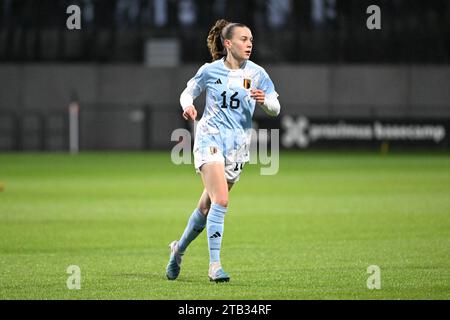 Tubize, Belgio. 4 dicembre 2023. Alixe Bosteels nella foto durante una partita di calcio amichevole tra le nazionali femminili sotto 23 squadre del Belgio, chiamata "The Red Flames", e del Portogallo lunedì 4 dicembre 2023 a Tubize, in Belgio. Credito: Sportpix/Alamy Live News Foto Stock