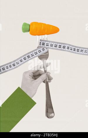 Immagine collage verticale schizzo di Woman hold forchetta mangiare deliziosa carota fresca isolata sullo sfondo del disegno Foto Stock