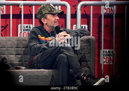 David Faustino auf der German Film & Comic con Winter Edition in der Messe Dortmund. Dortmund, 03.12.2023 *** David Faustino alla German Film Comic con Winter Edition alla Messe Dortmund Dortmund, 03 12 2023 foto:Xn.xKubelkax/xFuturexImagex Comic con 3402 Foto Stock