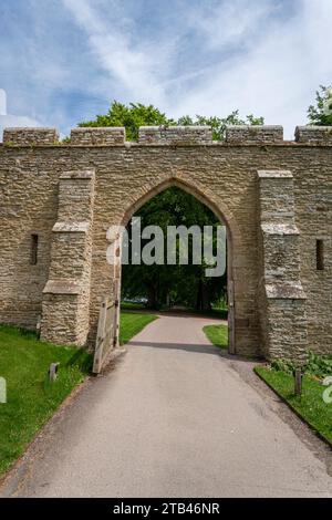 Mura di difesa del castello di Croft a Yarpole, Herefordshire, Regno Unito Foto Stock
