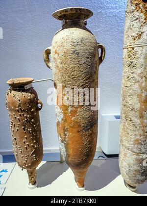 Anfora punica, prima metà del II secolo a.C., tipo ramon, Carthago, Tunisia - vino, spedizione di olio - Museo archeologico Baglio Anselmi - Marsala, Sicilia, Italia Foto Stock