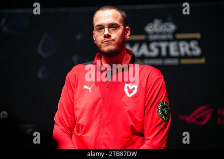 ESPOO, FINLANDIA - 1° DICEMBRE: Dorian 'xertioN' Berman di MOUZ durante Elisa Masters Espoo 2023 - 3° giorno alla Metro Areena il 1° dicembre 2023 a Espoo, Finlandia. (Foto di Gabriel Calvino Alonso/Orange Pictures) Foto Stock