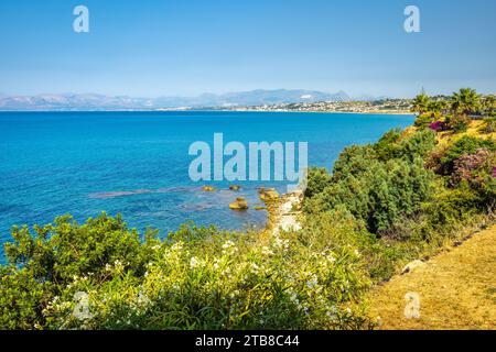 Costa a Castellammare del Golfo in Sicilia, Italia, Europa. Foto Stock