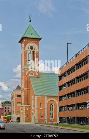 Charles Nichols e Frederick Brown hanno progettato Albany Landmark St Chiesa cattolica romana di Maria, costruita nel 1869 al 10 Lodge Street. Foto Stock