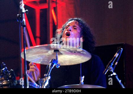 Milano Italia 2006-09-07 : Giorgio Prette batterista del gruppo Afterhours durante il concerto all'Idroscalo Foto Stock