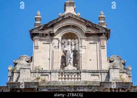 Statua di Maria al Santuario del Carmine di Catania, Sicilia, Italia Foto Stock