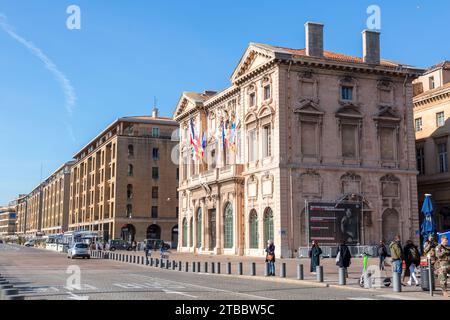 Marsiglia, Francia - 28 gennaio 2022: La facciata anteriore del municipio di Marsiglia, Francia. Foto Stock