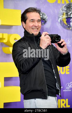 Andreas Elsholz bei der Premiere des Kinofilms "Girl you know it's true" im Zoo Palast. Berlino, 05.12.2023 Foto Stock