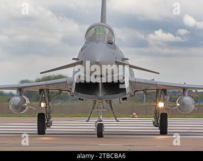 Dirigiti a bordo di Un Eurofighter Typhoon da vicino e Personal alla RAF Coningsby, Lincolnshire, Inghilterra 01.07.2020 Foto Stock