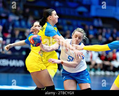 Frederikshavn, Danimarca. 6 dicembre 2023. Marketa Jerabkova dalla Repubblica Ceca durante la partita IHF World Womens Handball Championship tra Ucraina e Repubblica Ceca nel Main Round 4 in Arena Nord a Frederikshavn, Danimarca mercoledì 6 dicembre 2023 crediti: Ritzau/Alamy Live News Foto Stock