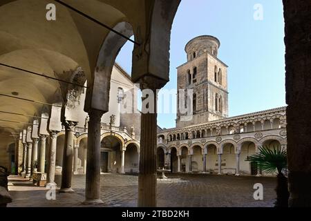 Cattedrale metropolitana Primaziale ( aperta nel marzo 1084) di Santa Maria degli Angeli, San Matteo e San Gregorio VII - Cattedrale Primaziale metropolitana di Santa Maria degli Angeli, San Matteo e San Gregorio vi.i Museo di Belle Arti di Salerno, Italia, Foto Stock