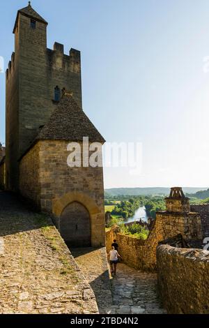Villaggio medievale, Beynac-et-Cazenac, Dordogna, Perigord, Departement Dordogne, regione Nouvelle-Aquitaine, Francia Foto Stock