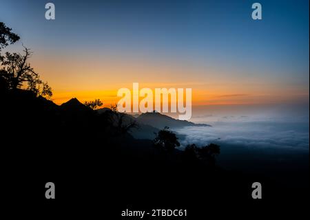 Alba da Jabal Aswad (la montagna Nera), Arabia Saudita. Foto Stock