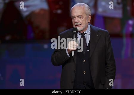 Napoli, Italia. 6 dicembre 2023. Il presidente italiano della SSC Napoli Aurelio De Laurentiis durante la nona edizione dei Gazzetta Sports Awards, la cerimonia di premiazione dedicata alle star dello sport, organizzata dalla Gazzetta dello Sport di Napoli il 6 dicembre 2023 a bordo della MSC Fantasia. Credito: Agenzia fotografica indipendente/Alamy Live News Foto Stock