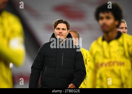 Stoccarda, Germania. 6 dicembre 2023. Calcio: DFB Cup, VfB Stoccarda - Borussia Dortmund, round of 16, MHPArena. Dortmund coach Edin Terzic dopo la partita. NOTA IMPORTANTE: In conformità alle norme della DFL German Football League e della DFB German Football Association, è vietato utilizzare o far utilizzare fotografie scattate nello stadio e/o della partita sotto forma di immagini sequenziali e/o di serie di foto simili a video. Credito: Tom Weller/dpa/Alamy Live News Foto Stock