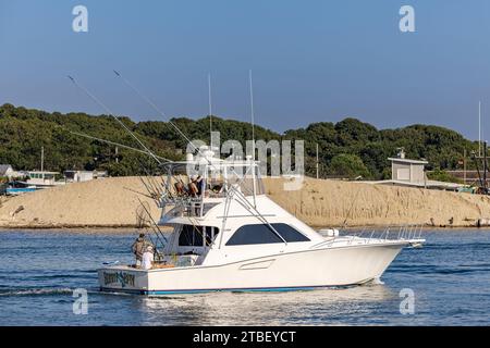 Nave bianca sonny boy dall'oceanport, ny che arriva a montauk Foto Stock