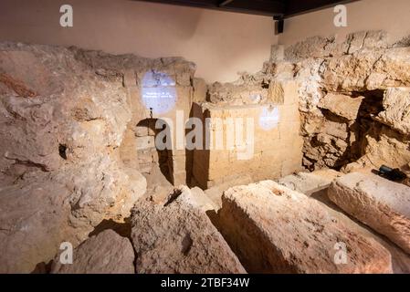 Scantinato Mura di pietra della struttura fenicia - Palermo - Italia Foto Stock