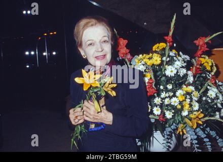 Marta Eggerth, alias Martha Eggerth-Kiepura, Österreichische-ungarische-amerikanische Filmschauspielerin, Operettensängerin, Sopranistin, bei einem Besuch in Deutschland, circa 1986 Foto Stock