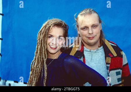 Lucilectric, deutsches Pop Duo mit Musiker Ralf Goldkind und Sängerin luci van org, Deutschland, 1995. Lucilectric, duo pop tedesco con il musicista Ralf Goldkind e la cantante luci van org, Germania, 1995. Foto Stock