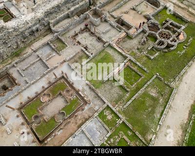Vista aerea delle rovine romane presso il sito archeologico di Conimbriga, Portogallo, Europa Foto Stock