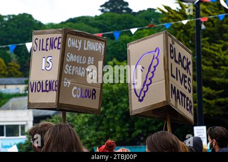 La Cornovaglia risponde al movimento Black Lives Matter a Truro. Foto Stock